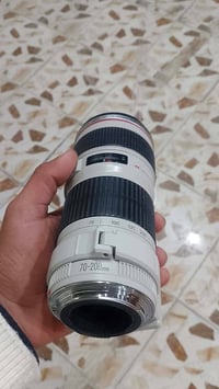 سعندي كامرة كانون ٧dللبيع عدسة ٧٠/٢٠٠ للبيع السعر خاص او الاتصال ٠٧٧٢٣...