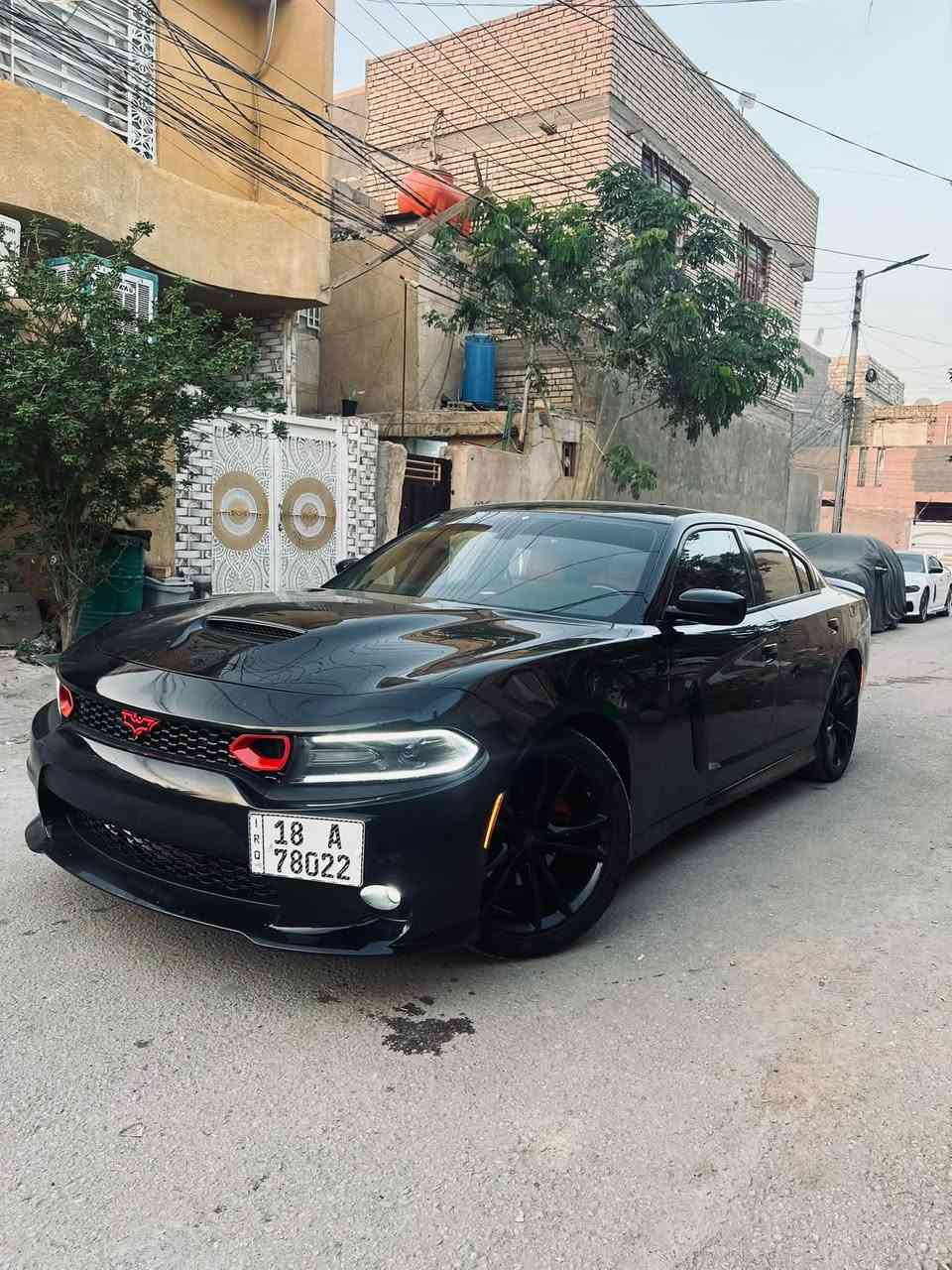 سلام عليكم للبيع او مراوس جارجر موديل 17 اصل بسمي محرك 3600 السيارة كلين داخلة وهنا صار بية حادث جاملغ والبنيد صبغ بدون دواخل السيارة جديدة واي نقص مابية نافضة من الدعامية للدعامية رقم جديد هزة جديدة مكاني كربلاء السعر 158 الشراء يصل وبي خير ويدلل ***********
