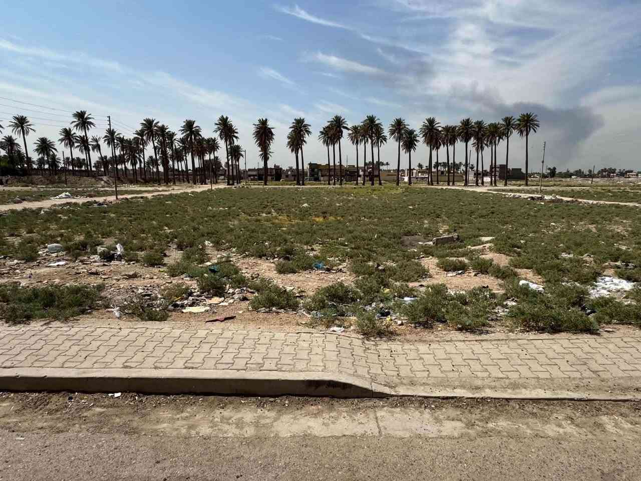 السلام عليكم ورحمة الله وبركاته...
قطعة أرض للبيع مساحة ٣٠٠ متر وجه ١٥ نزال ٢٠ طابوا زراعي بأسمي سند ٢٥ إقرار محكمه
موقعها الساهرون مقابيل الدور السكنية لمنطقة الساهرون القطع الجدد كما موضح في الصور

السعر ١٥٠ مليون.
رقم الموبايل.
***********
