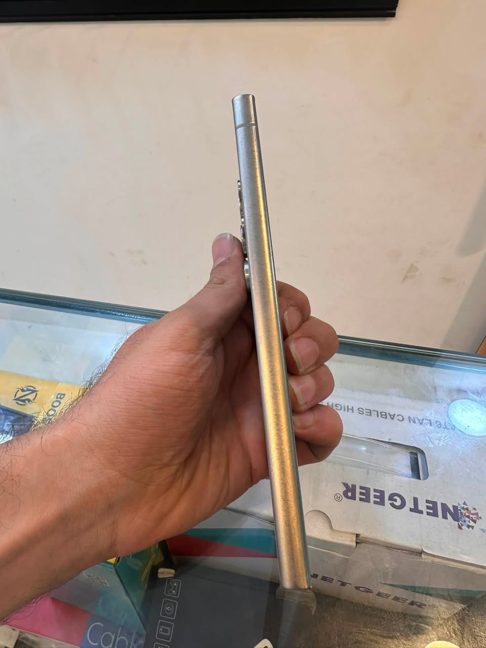 📱 سامسونك S24 Ultra
💾 ذاكرة 256GB
✨ نظافة الجهاز 100%
💰 السعر: مليون و20 ألف
📞 ***********
