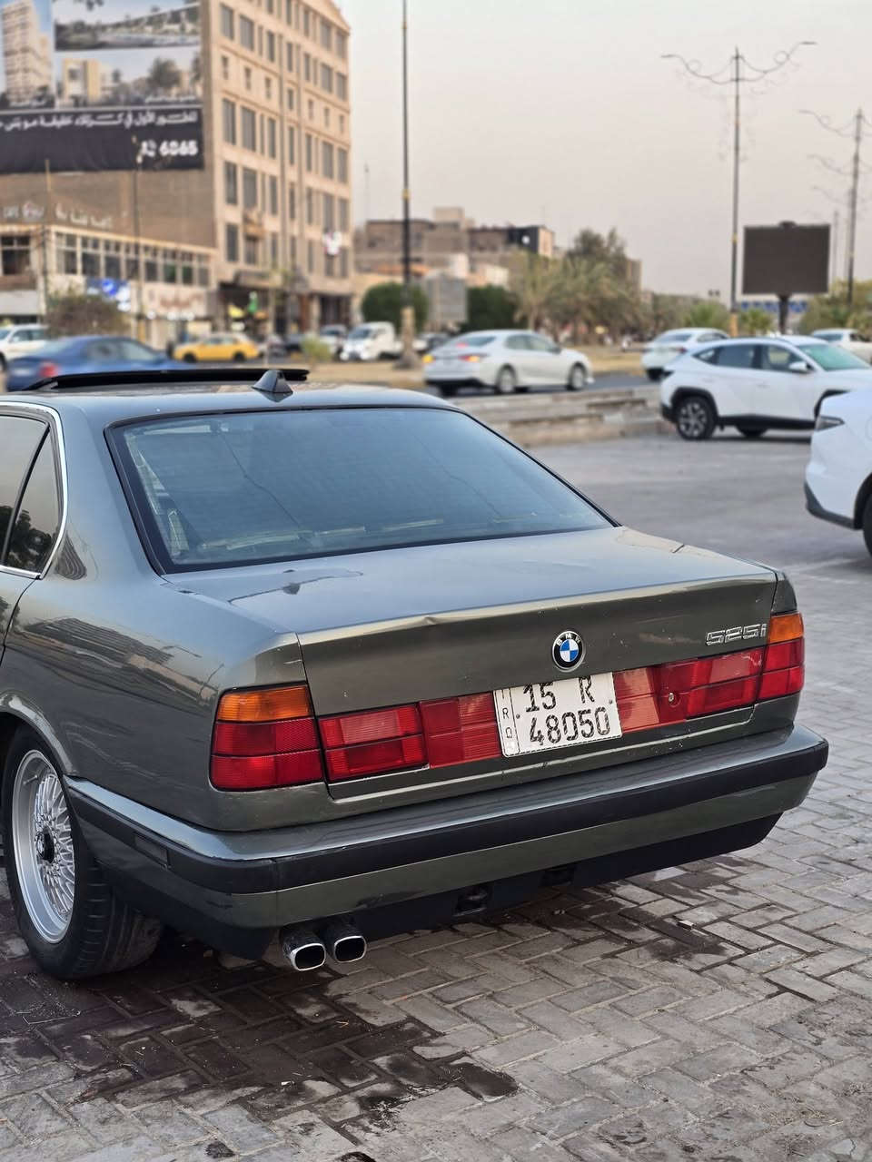 #السلام_عليكم
للبيع_او_مراوس 
ب اي نوع سيارة عدك نزل
 BMW- 520i /1993
السياره معدله رياضي بل كامل 
اصل بليته وسنويه 520
مكينه مسكرعدل i20
كيرعادي
كيرومحرك مكفولات 
كلج  رياضي 
ويل bbsرياضي اصلي
 مو تجاري
رقم انبار دولي باسمي انكليزي  مشروع وطني سنوية 2030هزة جديدة شرط التحويل 
بجم عريض لايت سوارات 
بلاجكتورات وكشاف كله شغال
غرفه جلد كهرباء فول مواصفات جديدة كشنات كارتير جدد بلاد مو دوشمة 
صاج ملكي 
 جام كهرباء  
تنته وتكم. كنتارة بلكامل
بدون ظربه ولاخياس 
نظام صوتي احترافي
  سماعات دمام
صالنصه رياضي كاتم
منضومة بانزين جديده 
حداديه امامية خلفية جاهزة
 كل اكسسوارات السياره اصلية  ناقصها تبريد والباقي شوف لعين 
مكاني كربلاء 
السعر: 54وبيها مجال حك جيتك
*********** اتصال
***********واتساب

