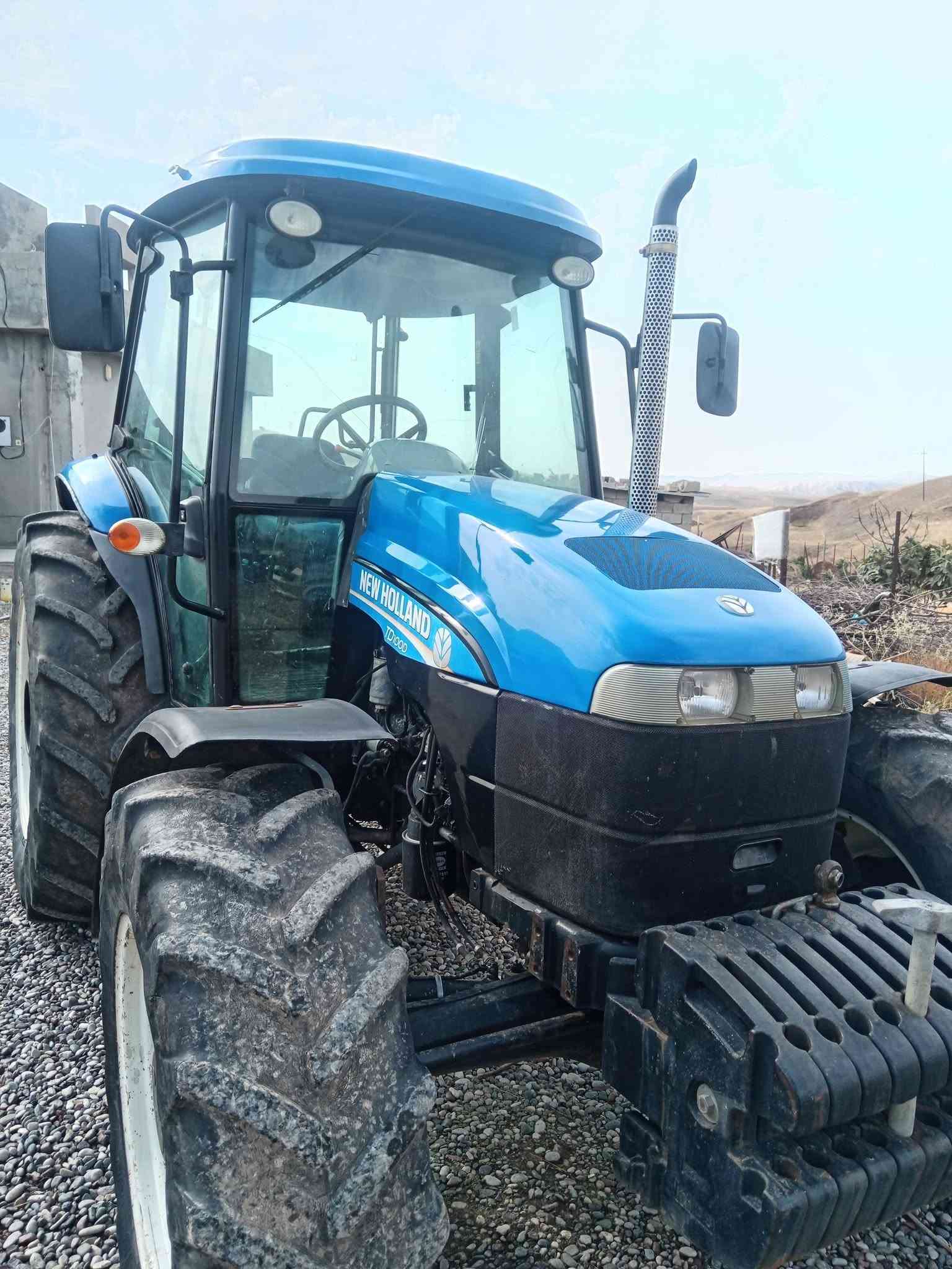 نيوهولند T100 • 2012 • تراكتور