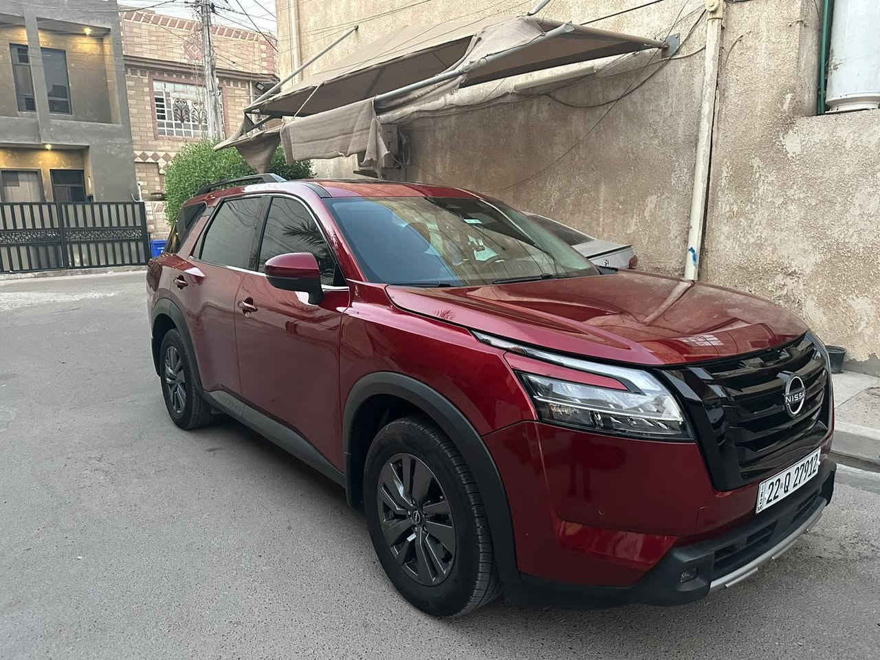 نيسان باثفايندر 2024 SV V6
السلام عليكم 

نيسان باثفندر  (( 2024 )) للبيع  لون ماروني 

موااصفاات السيارة SV 
محرك 6 سسلندر   3500
عداد المسافة 15الف قابل للزيادة

بصمة 
تشغيل عن بعد
رادار امامي (تحديد مسار)
رادار جانبي (نقاط عمياء)
رادار خلفي (تحذير من الاصطدام)
حساسات امامية+ خلفية
كاميرات 360°
كشنات مخمل
كشنات تدفئة
تحكم كشن السايق  كهرباء
اشاير بالمري
تبريد  3 قطع
تحكم وضعيات القيادة...Drive Modes 
شفتات + تحكمات ستيرن 
هيتر ستيرن
‏Apple Car Play
‏Android Auto 
هاند بريك بصمة
اوتو هولد Auto Hold
اوتو ستارت ستوب Auto Start stop
مانع انزلاق+ABS
شاشة كبيرة لمس+كاميرا
منافذ AUX+USB
7 راكب كشن متصل

السيارة حادثه موضح بالصور وصور الحادث مرفقة مضللة للجمالية رقم اربيل باسمي هزة تخلص شهر 5 2027
حتى مادوخك السيارة بنيد مبدل وجاملغ مصبوغ وراجع بصف السايق ايرباك ستيرن وتكمة ساق طاك / نقصها قبغ محرك ودرع جوه السيارة لايت تكمة ورة السايق عاطل  شك 10سم كشن السايق يتخيط  

مكان السيارة بغداد 
السعر 27500 $

***********
