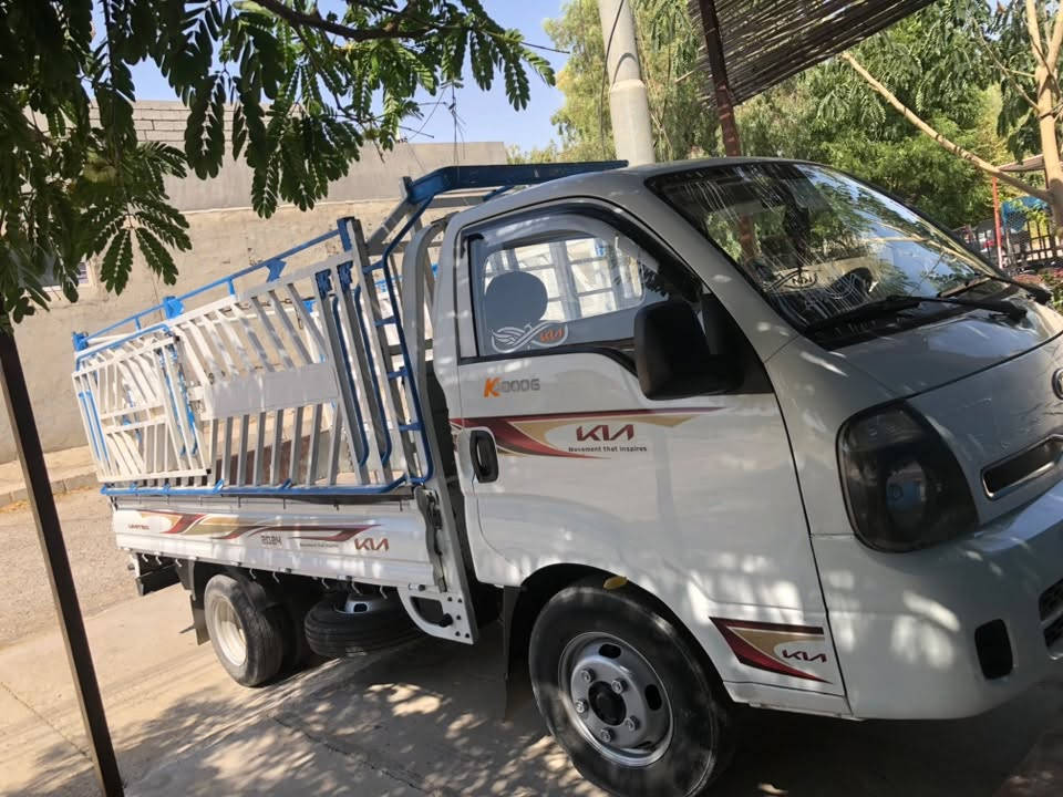 سەیارەی  کیا ٢٠١٣
سلام علیکم  ڕەحمەتی خودا لە سەر هەمووتان بێت

١. سەیارەیەکی پاك و جوان بەرەکەتدار و مایەی کەسابەت و ڕزق و ڕۆزی حەڵاڵ

 ٢. کیای دوو تەنی مۆدێل ٢٠١٣
و ڕەقەمە
٣. فەحل ٤٠٠٠ 
٤. تاك قەمارە
٥. سەنەوی تا ٢٠٢٨  و بەشەرتی تەحویل
٦. سبوغ عامە
٧. تایەی چواردەیە
٨. چەمچەی هاپێوە
٩. هیچ غەرامەی لەسەر نیە
١٠. جوانکاری  و ڕووپۆشی سەقفی ناو و بەرگی کوشن و سوکان

#نرخی ١١٥ وەرەقە و معامەلەی برایانەش هەیە بۆ موشتەری

تکایە گەر کڕیار و موشتەریت پەیوەندی بکەن  و لە خزمەتانداین 

***********
