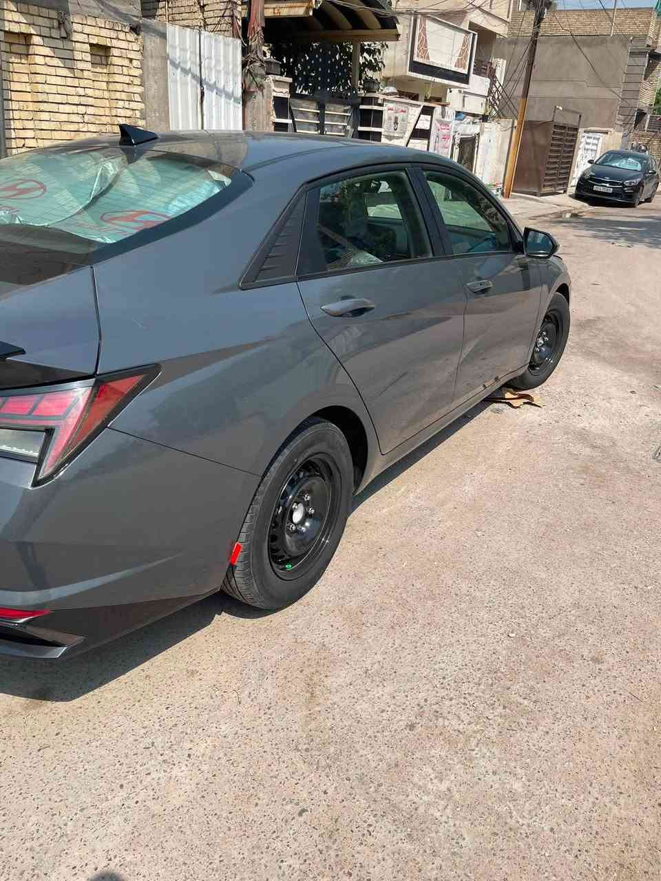سلام عليكم الانترا 2023
حادث السياره دعاميه خلفيه +رصعه بصندوك مثل ما بصوره (صور السيارة +صور الحادث بل منشور ) صار بيها كم رصعه مال حالوب في القماره اهنا بغداد
سعة المحرك: 2000دوش 
🔘 شاشة متصل 
🔘 بصمه تشغيل 
🔘 سايد بريك بصمه
🔘رادار امامي رادار خلفي وجانبي
🔘مانع تصادم بريك ذكي 
🔘كاميرا خلفية دوارة
     جنطه ذكية تفتح عنده الاقتراب منها
🔘مانع تصادم  
🔘حساسات اطارات 
🔘مثبت سرعه Cross
🔘نظام قيادة ذاتية 
🔘3 أنظمة قيادة (eco,smart, sport
مكان السيارة / بغداد
للتواصل / ***********

السعر 144$
