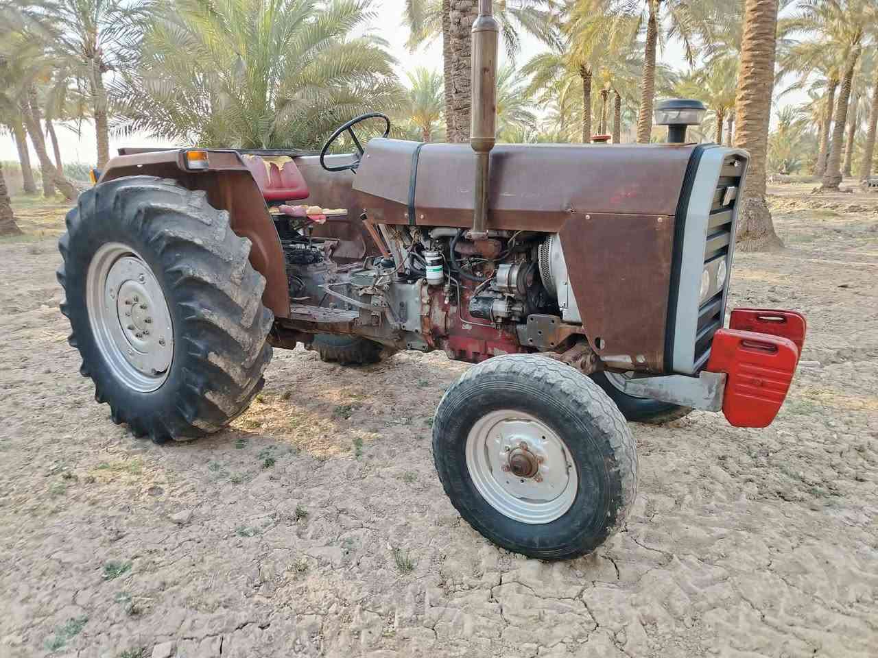 للبيع فوركسن موديل 81 نكليزي رقم وسنويه كير محرك وكسن مكفوله العنوان بغداد الطارميه رقم الهاتف ***********
