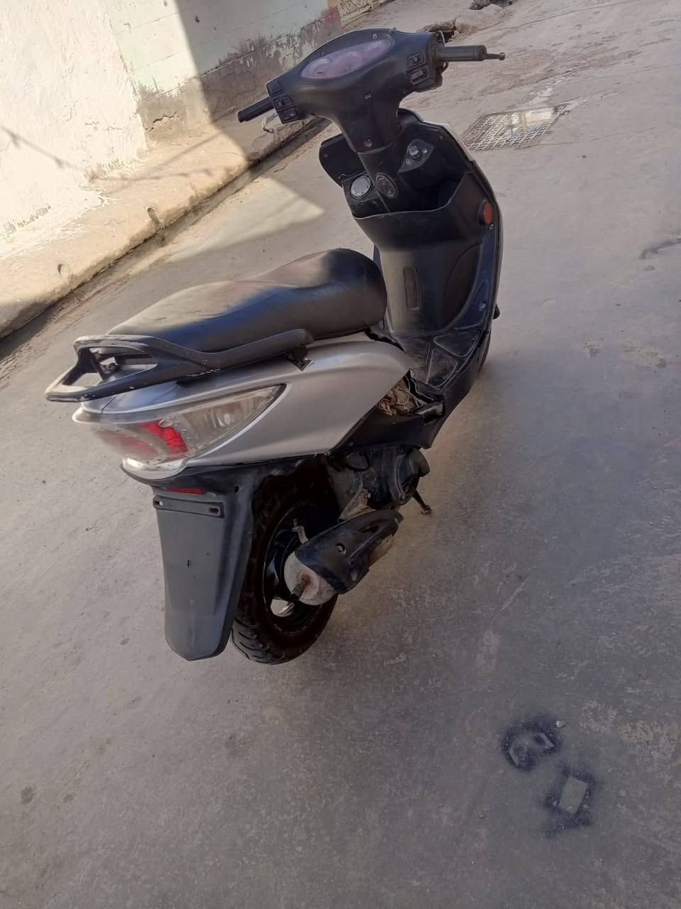 دراجه للبيع بسعر مناسب سعرها ٣٠٠ وبيها مجال 
***********  هذا رقمي
