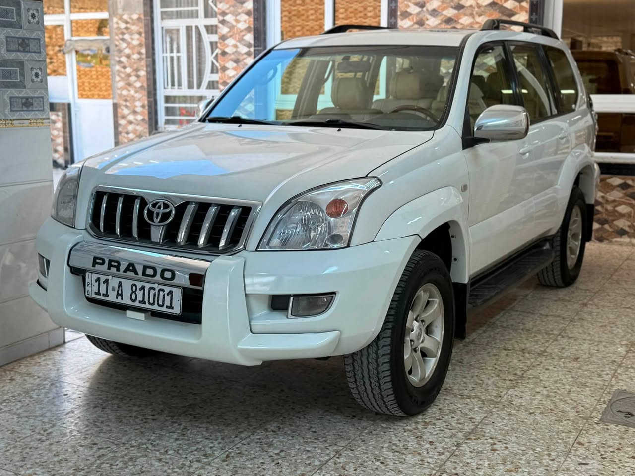السلام عليكم برادو VX كويتي 2009 سعرها 160 ورقة رقم بغداد بسمي فول مواصفات 6 سلندر بيه صبغ جاملغات امامي معه ركن البنيد بدون دواخل سيارة جديدة و جاهزة محرك كير مكفولات صدر امامي خلفي جديد تخم تاير جديد للاستفسار *********** السعر 160 ورقة مكان بغداد بيع فقط
