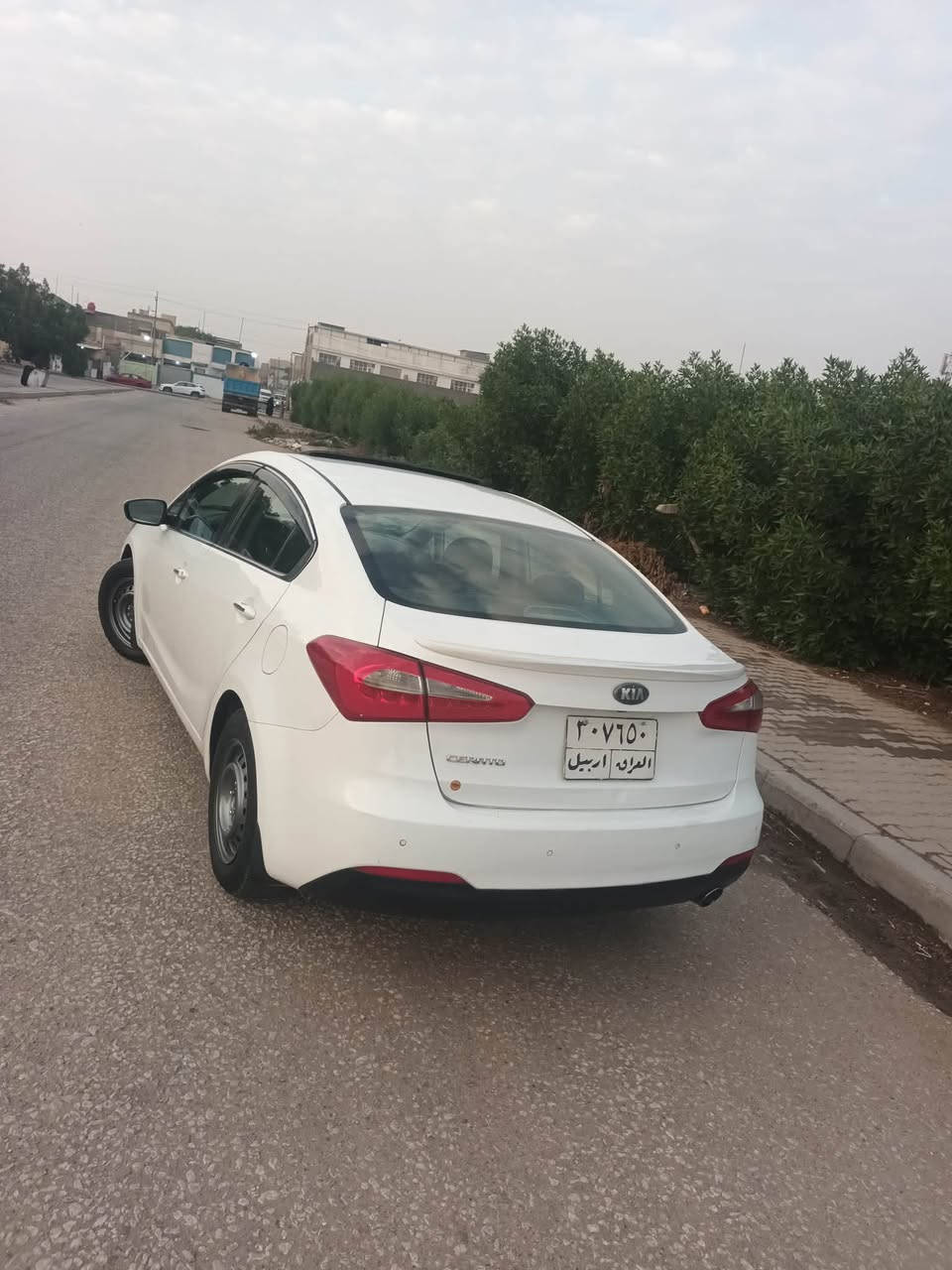 سيراتو مديل 2013 فول واحد عل واحد 
 بيه قطعتين بدون دواخل وبارد  
السعر ١١٣ بيه مجال قليل  مكاني نجف ***********
