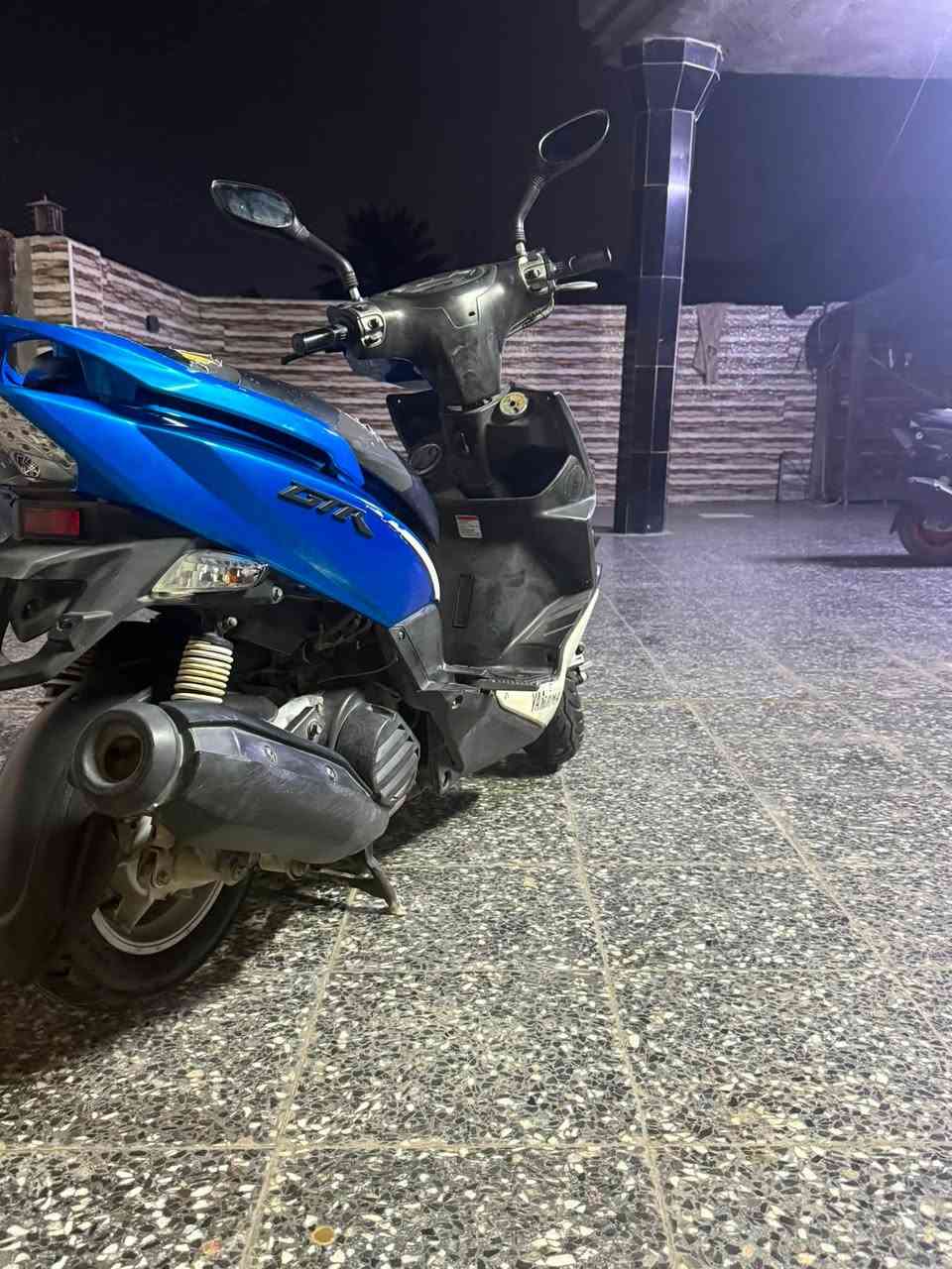 جي تي ار للبيع ما مفتوح برغي واحد بمكينة 
بغداد الشعله السعر 650 وبيه مجال 
الرقم ***********
