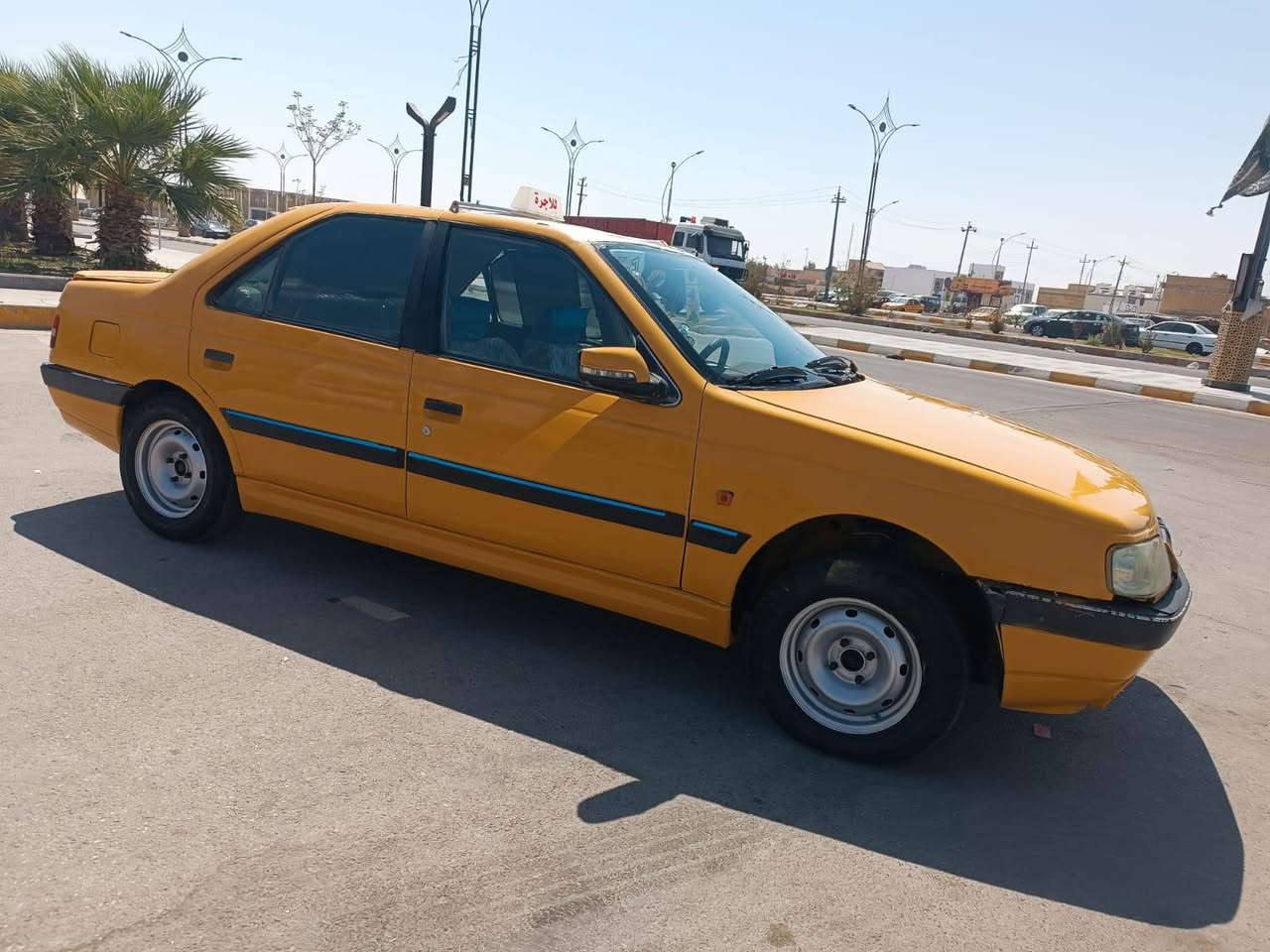 السلام عليكم بيجو 405/موديل 2012/رقم نكليزي رقم بصره تحويل مباشر  سنويه جديده 2030/خط وبحث هئية وغرامات مصفره//مكينه وكير وحداديه تخم تاير باتري كهربائيات مشط وباور جديد مكان السياره الناصريه مركز السعر//22/وبيه مجال قليل//علمآ السياره مصبوغة حزام جماليه تعال وكلب وطلع تراي وين ما يعجبك الشراي حياك الله//***********///هذه رقم راعيه وخابره
