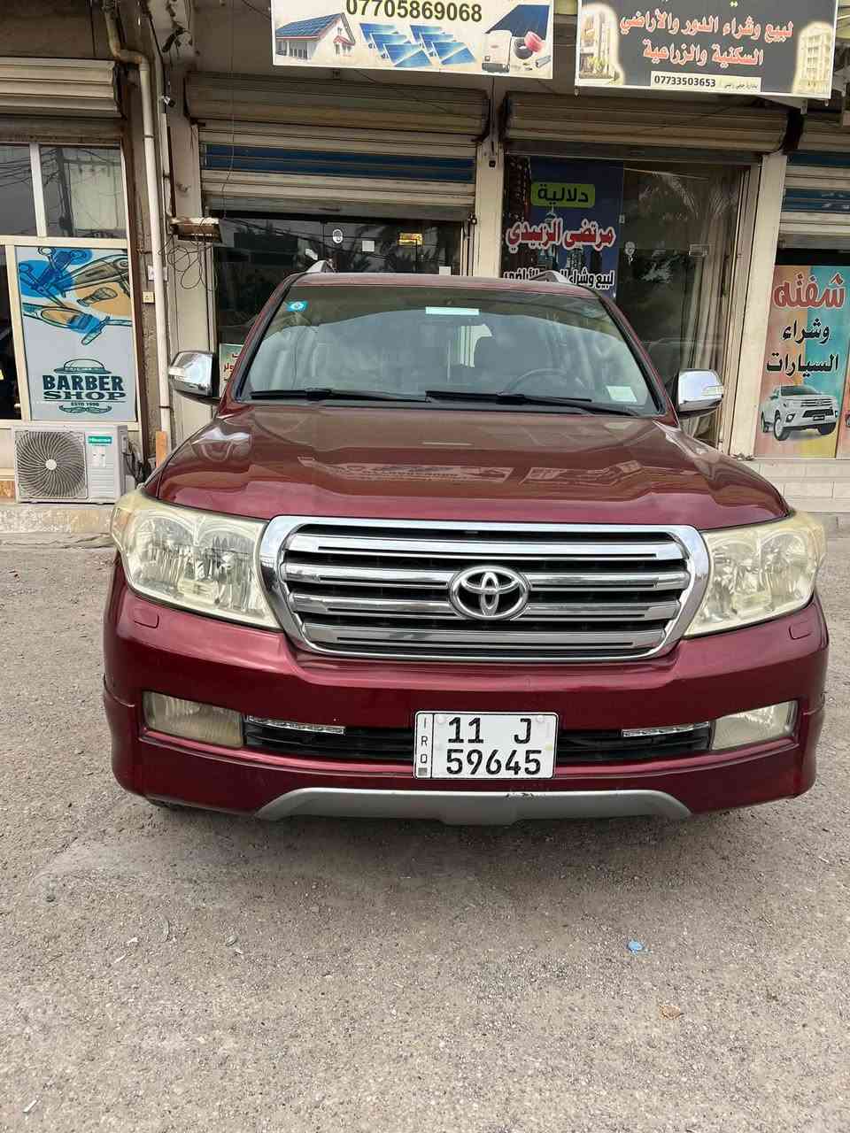 لاندكروزر • ٢٠١١ • بدون صبغ
