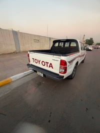 هيلوكس ٢٠١٤ • ١٤٤ الف • رقم بغداد
