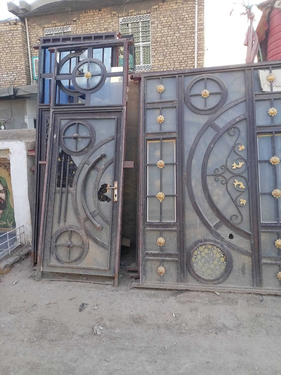 السلام عليكم
للبيع
شيلمان بلجيكي +ايراني
ابواب شبابيك
زوايا
بوري مربع
العنوان كوت شارع النفط قرب كهوة بيت الطين
***********
