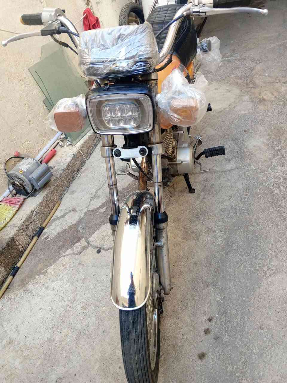ماطور نامي برو 4كير كهرباء كامل شغال الماطور عالطريق طلقة السعر 380الف وبي مجال رقم التواصل ***********بي وتساب
