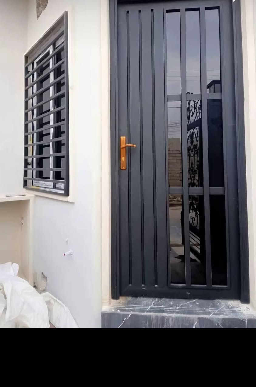 عمل جميع السقايف 
ولبيبان وباحدث الموديلات 
وعمل درع الحماية  
وعمل تبديل سندويج الجملونات للكيربي
للاستفسار اتصل ***********
 اوادخل خاص
