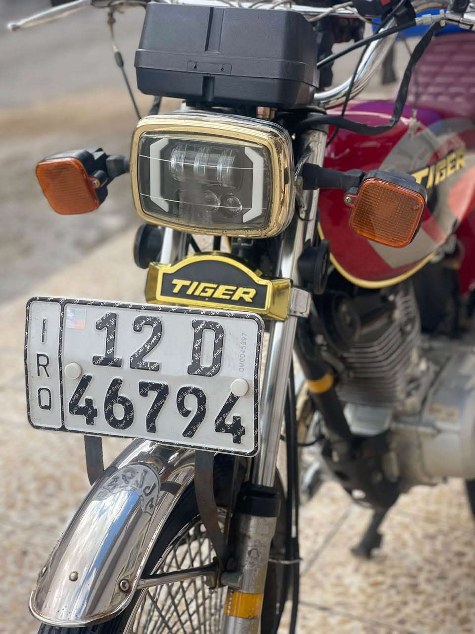 للبيع 🏍️

تايكر 2020 🛠️

شاصي 2019 ㊗️

ماطور جديد ماناقصه كلشي 💯

جاهز لشغل 🔅

شرط التحويل  

السعر 1650 💸

***********
