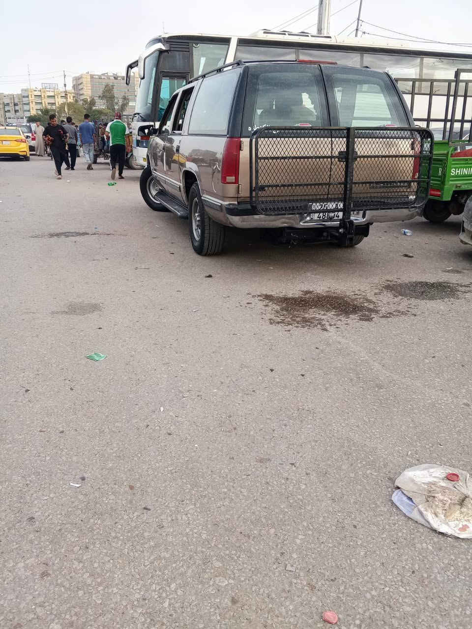 اخوان السلام عليكم للبيع او مراوس  جمسي فحل 8 برغي موديل 96مكينه 454 كير الف سيارة مكفوله من الضربه والصبغ فقط ذيل الجاملغ الامامي بي شبر تصليح اخوان سيارة صبغ بلادي مابيهه تكحيل السيارة كفاله عامه مكينه  فقط الثلاجة مفتوحه ومبدله وكير وضفيرة واكسن وتخم تاير جديد بلكارتونه من الكويت تبريد شغال بيهه ترايك  كلش حلو وين متريد بيهه نواقص بصيطات حسبه 100 الف بزايد بيع او مراوس حسب القناعه مكاني بغداد تقاطع الدرويش السعر 58 $ للتواصل ***********
