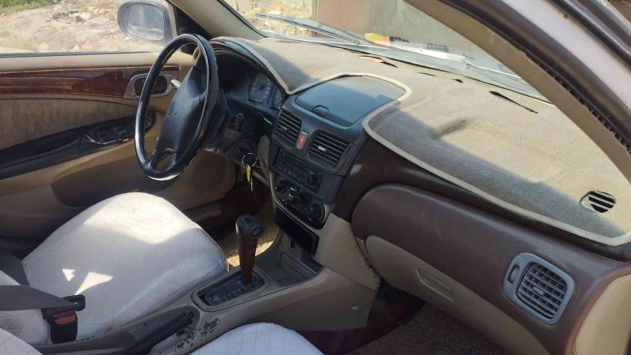 نيسان صني • موديل ٢٠٠٠ • سوق الشيوخ