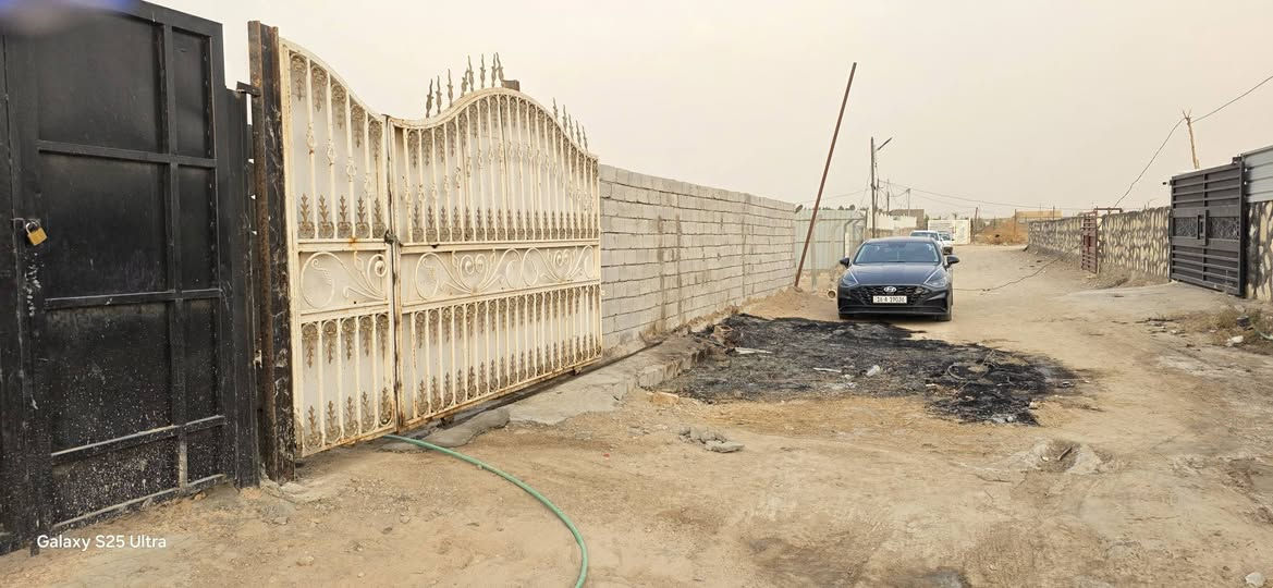 ارض للبيع مساحه815 متر وجها 15 سند 25 مداور طريق الدغارة ديوانيه خلف مطعم واثق بلمزارع   سعر25  ***********
