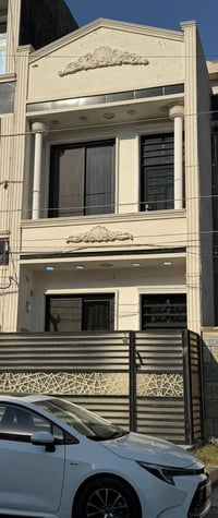 بيت للايجار في منطقه الغزاليه شارع مدير الأمن بناء حديث ٢٠٢٤   الطابق ...