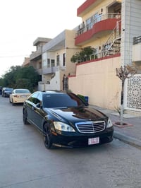 S كلاس ٥٥٠ • فول فول • ڕەشی ناو زەرد