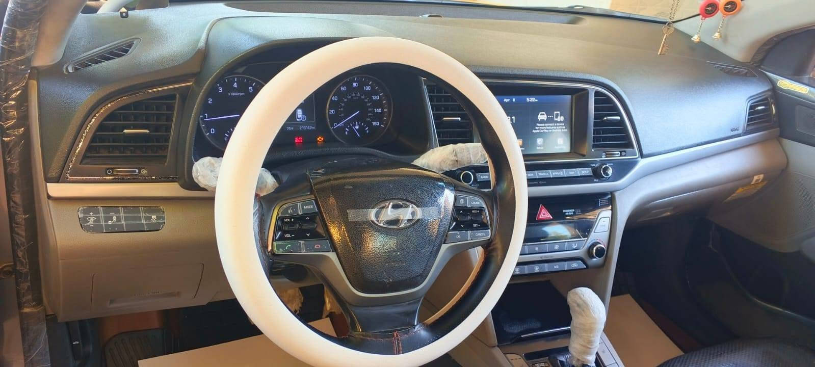 الانترا 2017 وارد امريكي

ضررها جاملغ وباب كشط حادثها مابي دواخل

السيارة فول عده التنته رقمها بغداد

سعرها 1***********76 بي واتس اب

***********
