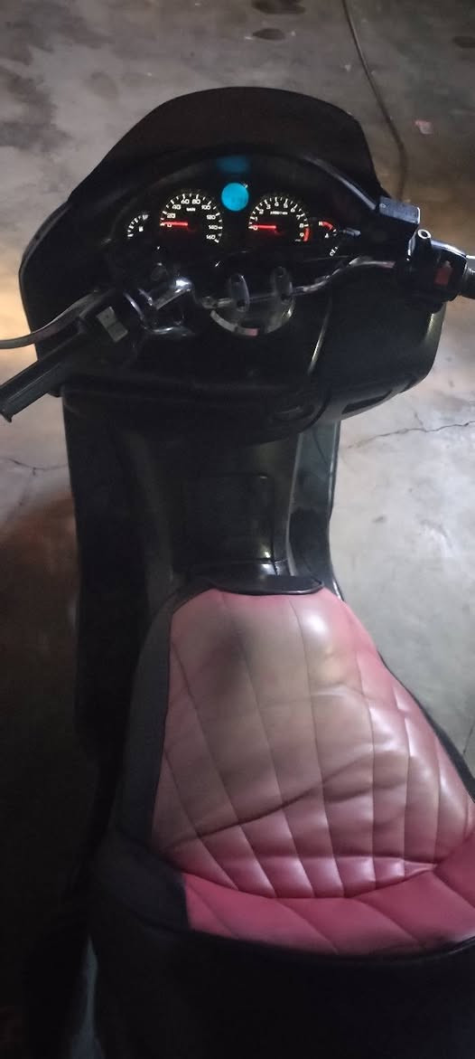 فورزه 0.8 ل البيع دراجه حلوه محركة نضيف اخرس ما تسمعه إله صوت دراجه خير من الله جيب فيتر وافحص كهربائية كله شغاله سعر ٩٥٠ مكاني كركوك
***********
