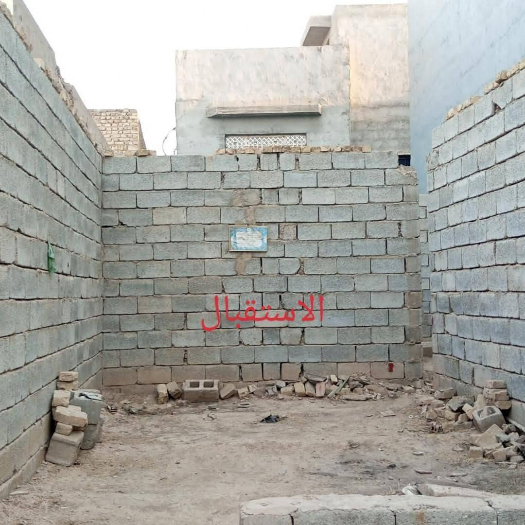 السلام عليكم هيكل للبيع المساحة 125م زراعي سند 25 الموقع /قرية خليل الصالح فرع صيدلية ضحى جزمي قرب مولد منصور 
السعر خاص اتصل واتدلل للاستفسار او الاتصال على الرقم /***********

نص مكتوب في الصور:
- الصالة
- الصلبة
- حمام