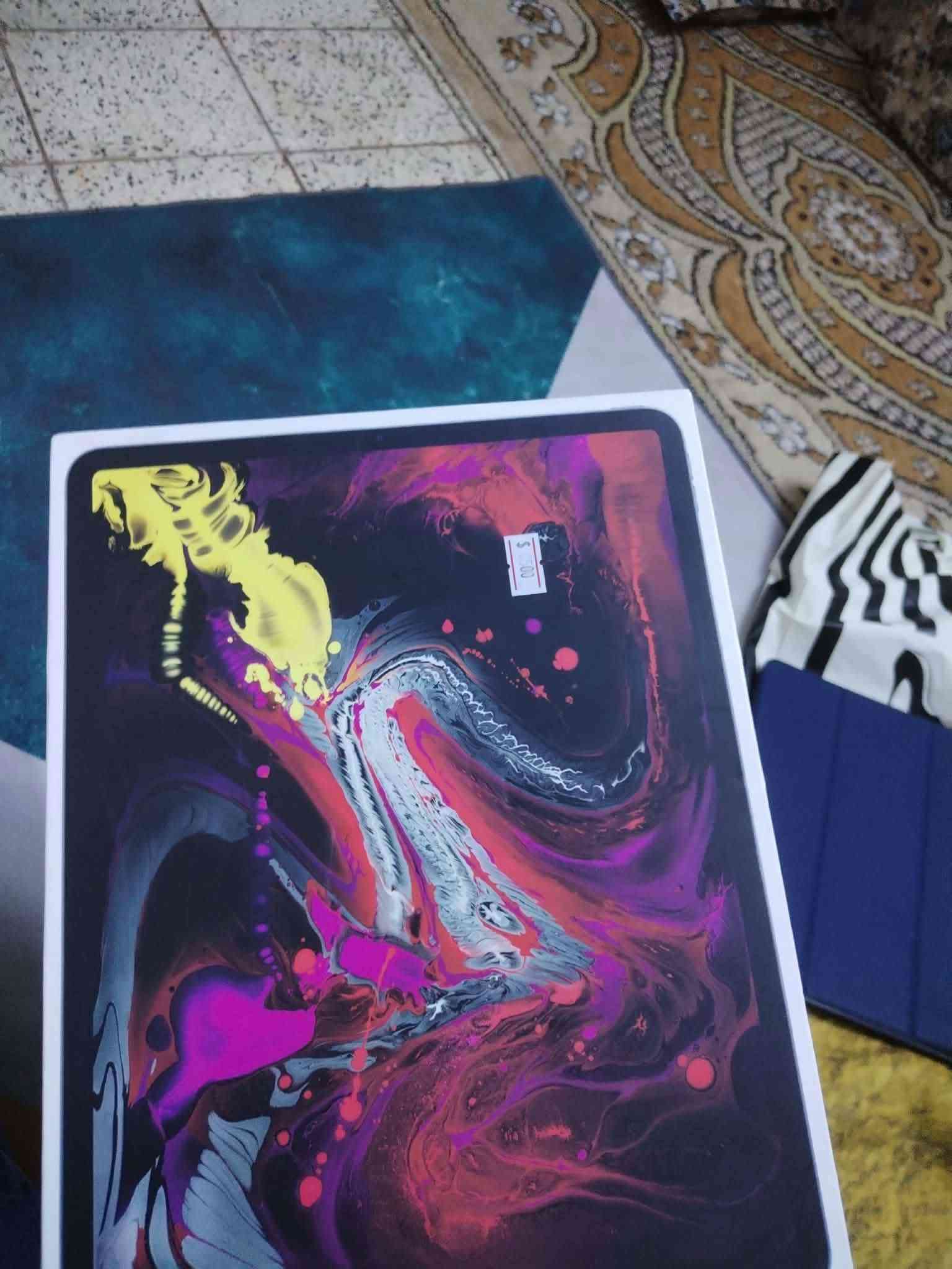 السلام عليكم
ايباد برو 2020 حجم 12.9 للبيع ذاكرة 256 جهاز شغال وكلشي مابي لدكلي شنو ابيع شاشة مفطورة بس شغالة حالها حال مابيها شي كارتون موجود وسلس وصوت عالي فيس ايدي شغال عدة فطر بالكلاس الشراي يتصل *********** مكاني بغداد ابو دشير السعر ٤٦٠ بي مجال  ماكو هيج سعر للبيع مستعجل

نص مكتوب في الصور:
- 95% 8:07 م الأربعاء 30 أيلول جهات الاتصال الهاتف الطقس الرسائل البريد App Store FaceTime الخرائط الصور كشك الصور iTunes Store TV الكاميرا المعاينة الإعدادات سفاري الملفات كلمات السر القياس الحاسبة الأسهم الساعة تحديث الموقع الألعاب البودكاست اليوميات مذكرات صوتية الاختصارات المكبر الأربعاء 30
- المنطقة التاريخية البطارية ٢٨٪ نمط الطيران Wi-Fi TP-Link_1D08 Bluetooth مشغل عام تسهيلات الاستخدام البحث الشاشة الرئيسية ومكتبة التطبيقات الكاميرا تعدد المهام والإيماءات خلفية الشاشة شاشة العرض والإضاءة قلم Apple مركز التحكم Siri الإشعارات الأصوات التركيز مدة استخدام الجهاز بصمة الوجه ورمز الدخول الخصوصية والأمن الاستخدام اليومي ستظهر إحصائيات الاستخدام والمقارنة هنا كلما استخدمت iPad. قد يستغرق ظهور الإحصائيات الكاملة بضعة أيام. متوسط اليوم ١٠ / نشاط التطبيقات والنظام الشاشة الرئيسية وشاشة القفل على الشاشة: ٣د سفاري على الشاشة: ٢د الإعدادات على الشاشة: ٣د عرض كل استهلاك البطارية النسبة المئوية للبطارية نمط الطاقة المنخفضة سيقوم iPad مؤقتا بتقليل بعض الأنشطة في الخلفية وسرعة المعالجة ومعدل تحديث الشاشة والإضاءة، وتقييد بعض الميزات مثل مزامنة iCloud وجلب البريد الإلكتروني والمزيد.
- حول الاسم iPad إصدار iPadOS 26.6.2 اسم الطراز iPad Pro (١٢,٩ بوصة) (الجيل الثالث) رقم الطراز MTFL2AB/A الرقم التسلسلي DLXC25X5K7RG انتهت صلاحية التغطية الأغاني 0 الفيديوهات 190 الصور 2,310 التطبيقات 85 السعة 256 غ.ب. متوفرة 192.54 غ.ب. عنوان Wi-Fi 08:2C:B6:73:4D:62 Bluetooth 08:2C:B6:74:B3:5C SEID