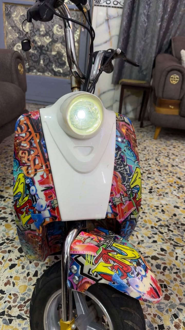 السلام عليكم دراجه للبيع نضيفه وبطاريات جديده وتايرات جديده شغاله حجم ١٠سعره ٢٠٠للاتصال على الرقم *********** مكاني بغداد
