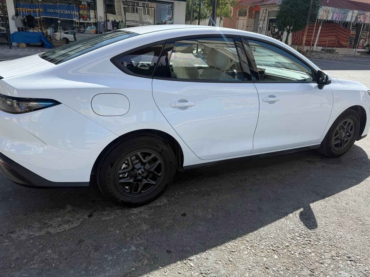 بى وايدى سيل بى بوياخ بى سارد بى بوياخ ته نك كوشن و كاعى به ركى سو كانى بو كرا و١٣٩ كه لا و مه جالكى كه م 
*********** السليمانية, العراق
