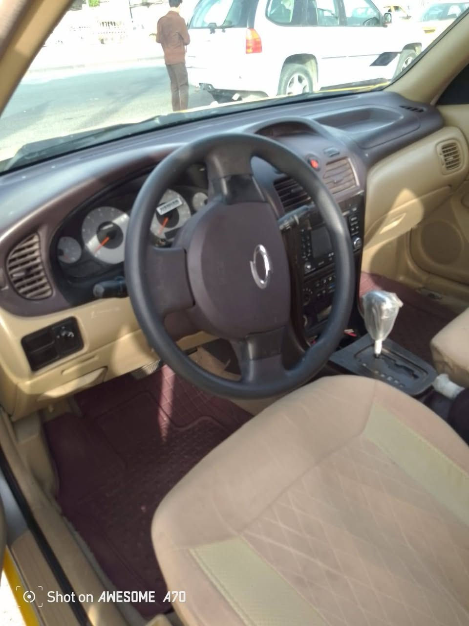 سلام عليكم سياره نيسان موديل 2008 العنوان بصره الحيانيه 
السعر 60 
الرقم  ***********
