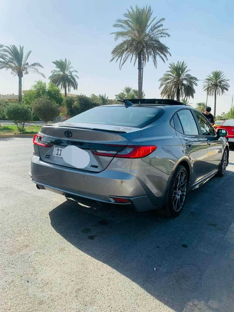 كامري 2025 فول مواصفات اعلى فئه ماشيه 30 الف حقيقي سياره جديده رقم بغداد السعر 215 عنوان السياره تكريت أو اربيل رقم الهاتف ***********
