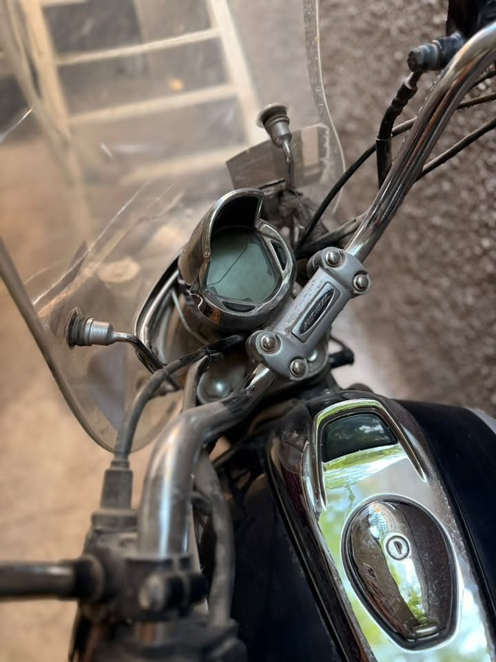 Bajaj AVENGER 220 CRUISE
دراجة للبيع  
باجاج افنجر كروز  -   CC 220 
موديل 2019
مرقم بغداد 
المسافة المقطوعة - 18 الف كيلو 
العنوان - بغداد 
السعر / 2,750,000 دينار عراقي 

للاستفسار رقم الهاتف: 
***********
