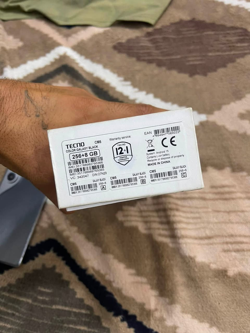 سلام عليكم ريدمي كامون 40 الجهاز بحالت الوكاله مستخدم قليل السعر ٢٥٠ العنوان البصره ابو خصيب ***********
