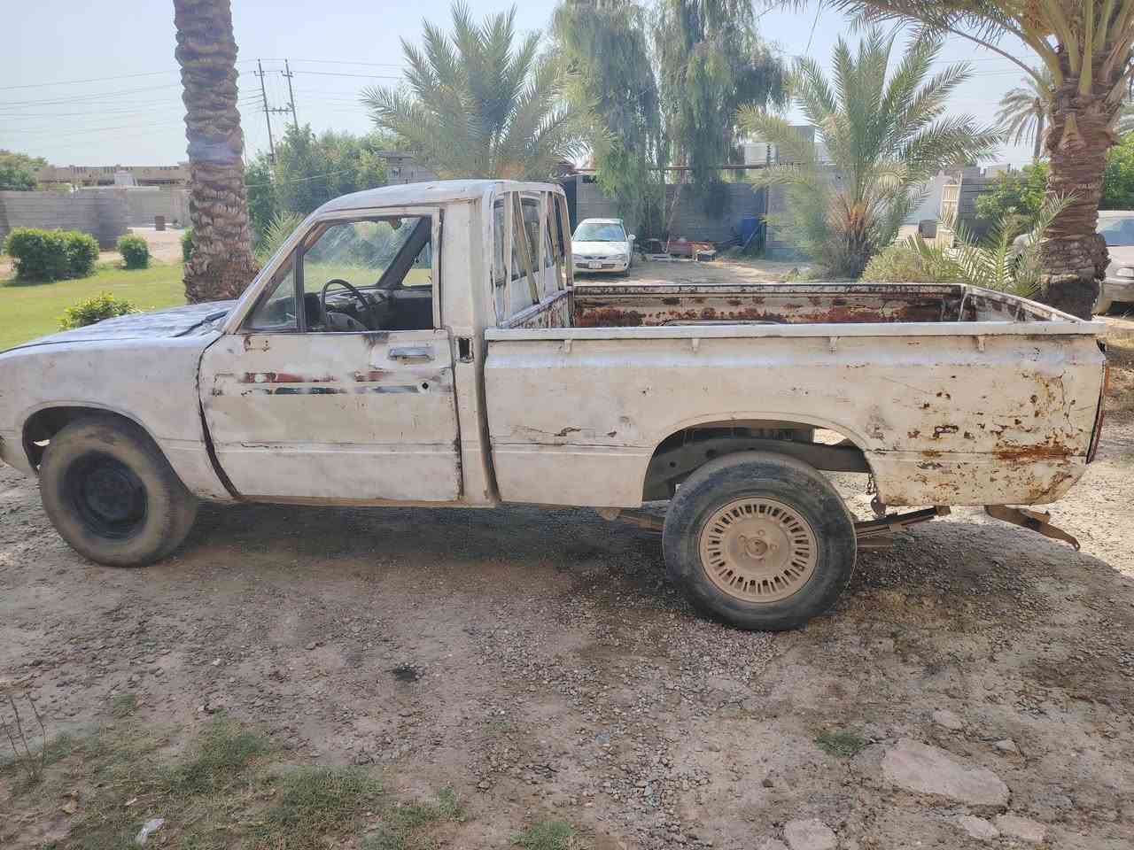 السلام عليكم للبيع بكم موديل 80 رقم صلاح الدين محرك بي خيط تبخير شاصي شركه صدر جديد السعر 12 وبيه مجال حك الجيه وترهم مراوس بسياره خصوصي المكان بلد ناحيه يثرب تحويل مباشر للتصال عل رقم ***********
