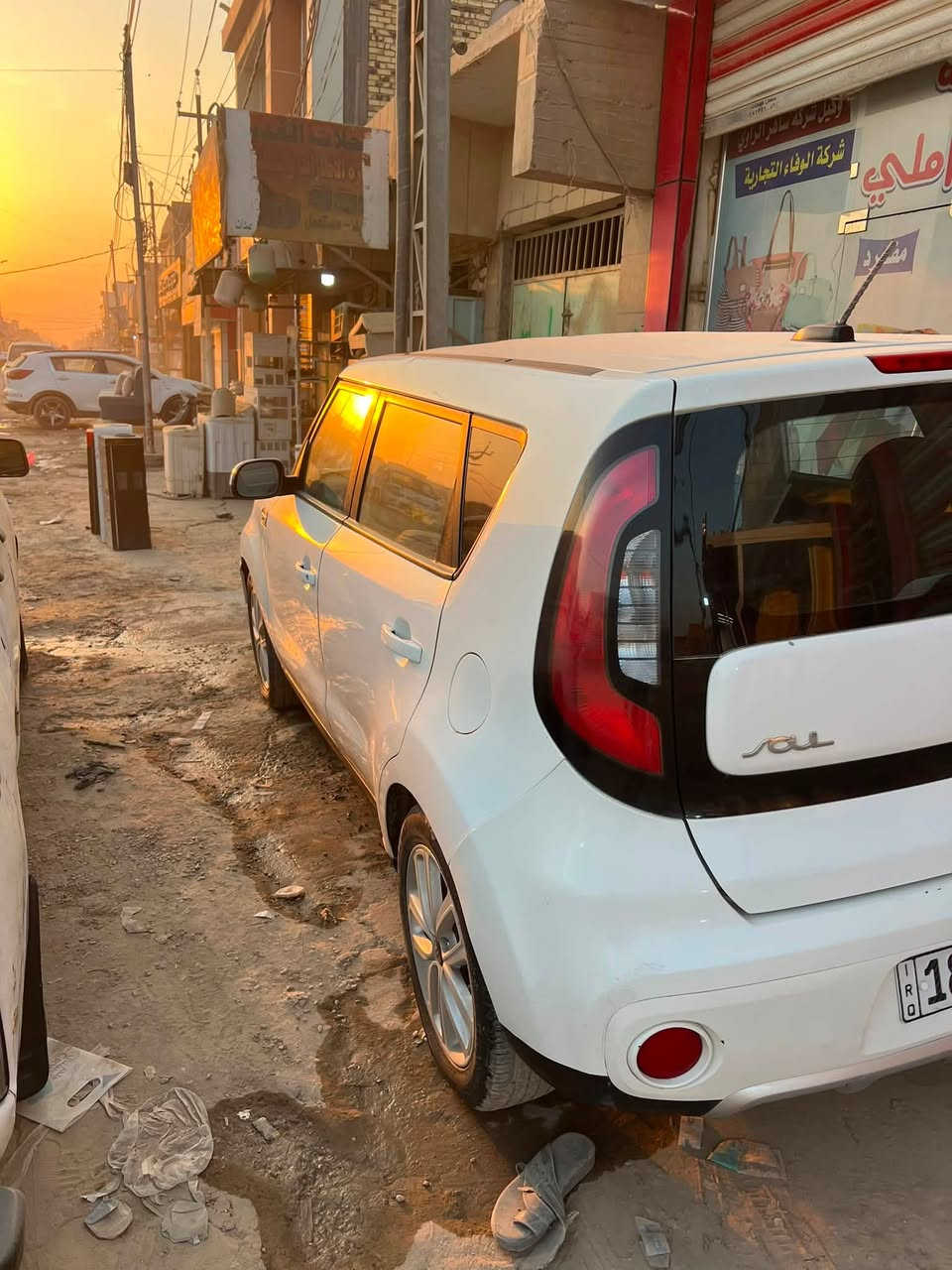 كيا صول موديل 18 امريكي حادثه قطعتين صبغ جاملغ وباب وشويه صبغ بلباب بدون دواخل الخلفي ماشيه107الف مكينه 2000 gt
رقم بابل بسمي سياره جديده ونظيفه حيل 
115 وبيها مجال مكاني بابل حله حي العسكري 
***********
