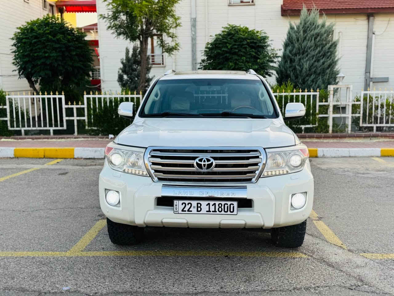 لاند كروزر GXR • V8 • ٢٠١٣
