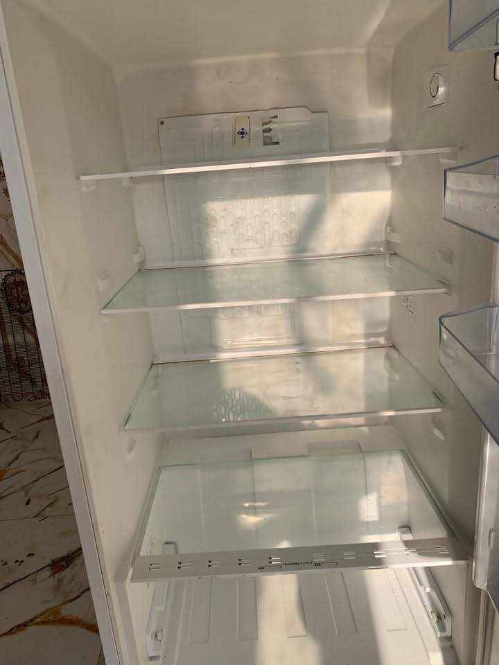 تبديل ماطور ثلاجه ورجعت الخدمه شعندك عاطل ثلاجه مجمده سبلت مكيف راسلني واتساب وبالخدمه ***********
