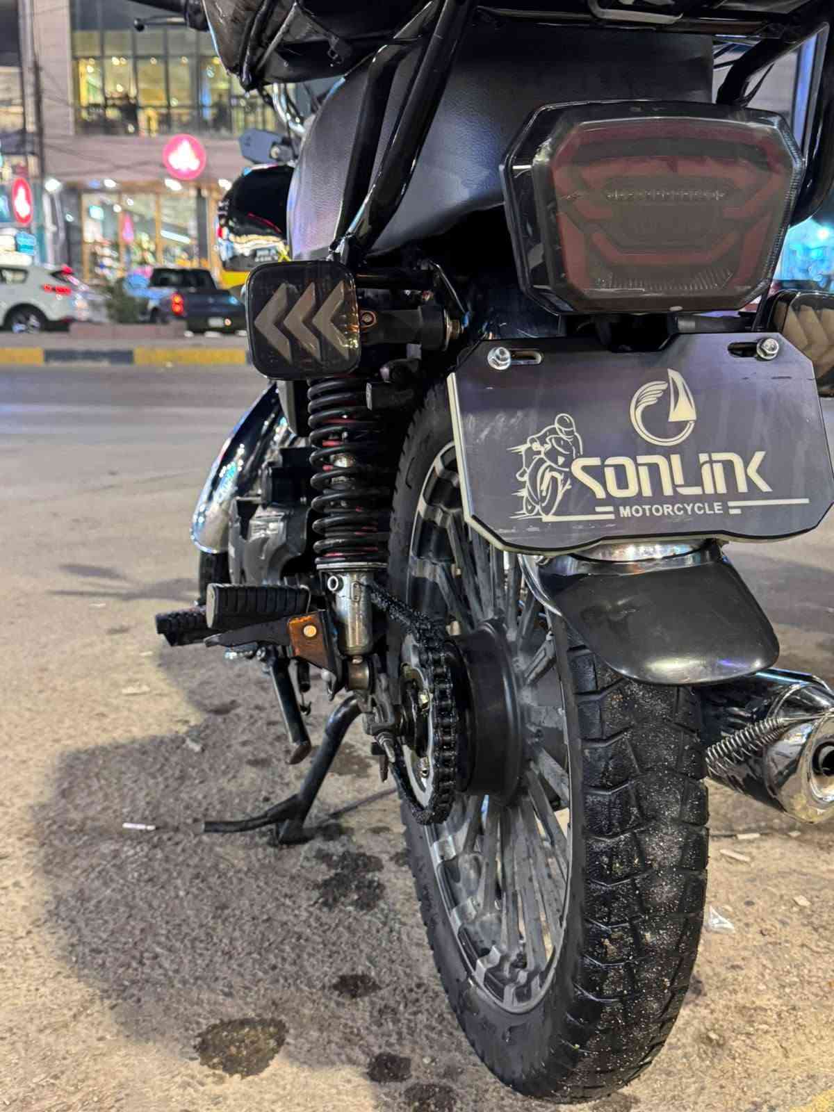 سيفان ٢٥ • نضيف • أوراق كامله