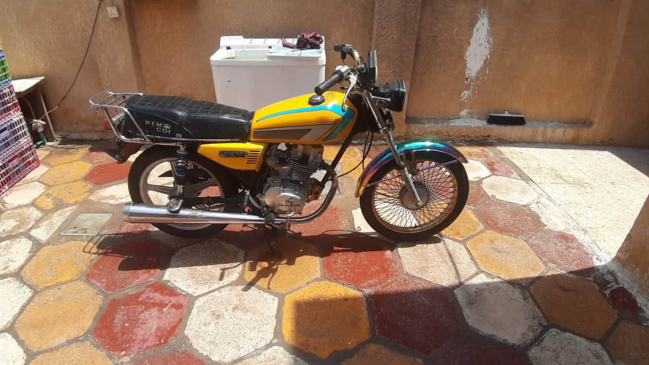 سلام عليكم اربعه كير كلك موديل 15دراجه كامله ع اخر حبايه كلشي ما ناقصها مكفوله من السرقه السعر 350وبيها مجال مكانها نجف شارع السلام شراي خابر راعيها ***********
