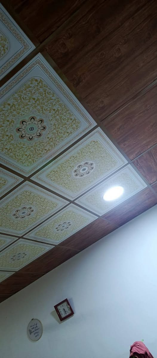 السلام عليكم  سقف ثانوي للبيع السعر 125 وبي مجال الرقم *********** / مكلف با نشر
