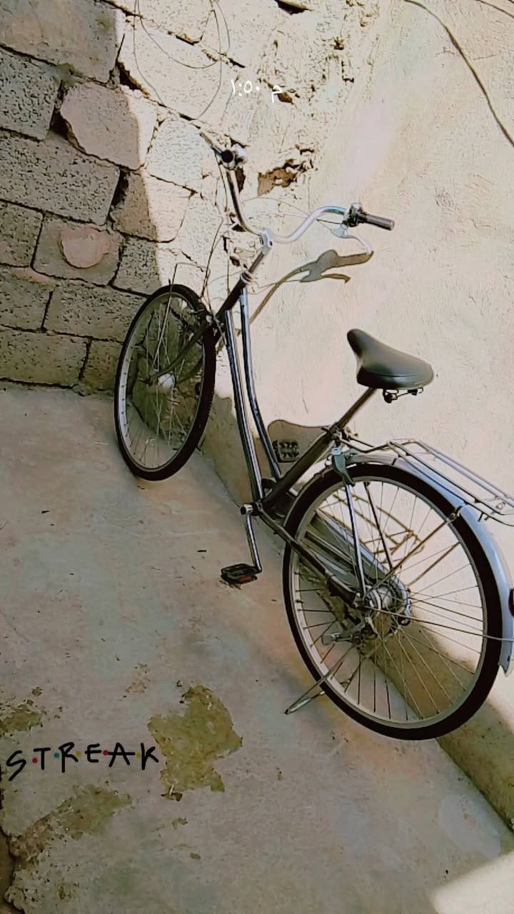 سلام عليكم  بيسكل ياباني حجم 26  للبيع نضيف تايراته نضيه البيسكل حساس وكير ابريكاته ابلادي الاستفسار الاتصال عل رقم ‏‪‪***********‬‬‏ بي وتساب هم

نص مكتوب في الصور:
- 1:02 STREAK
- ١:٥٠ م
- STREAK