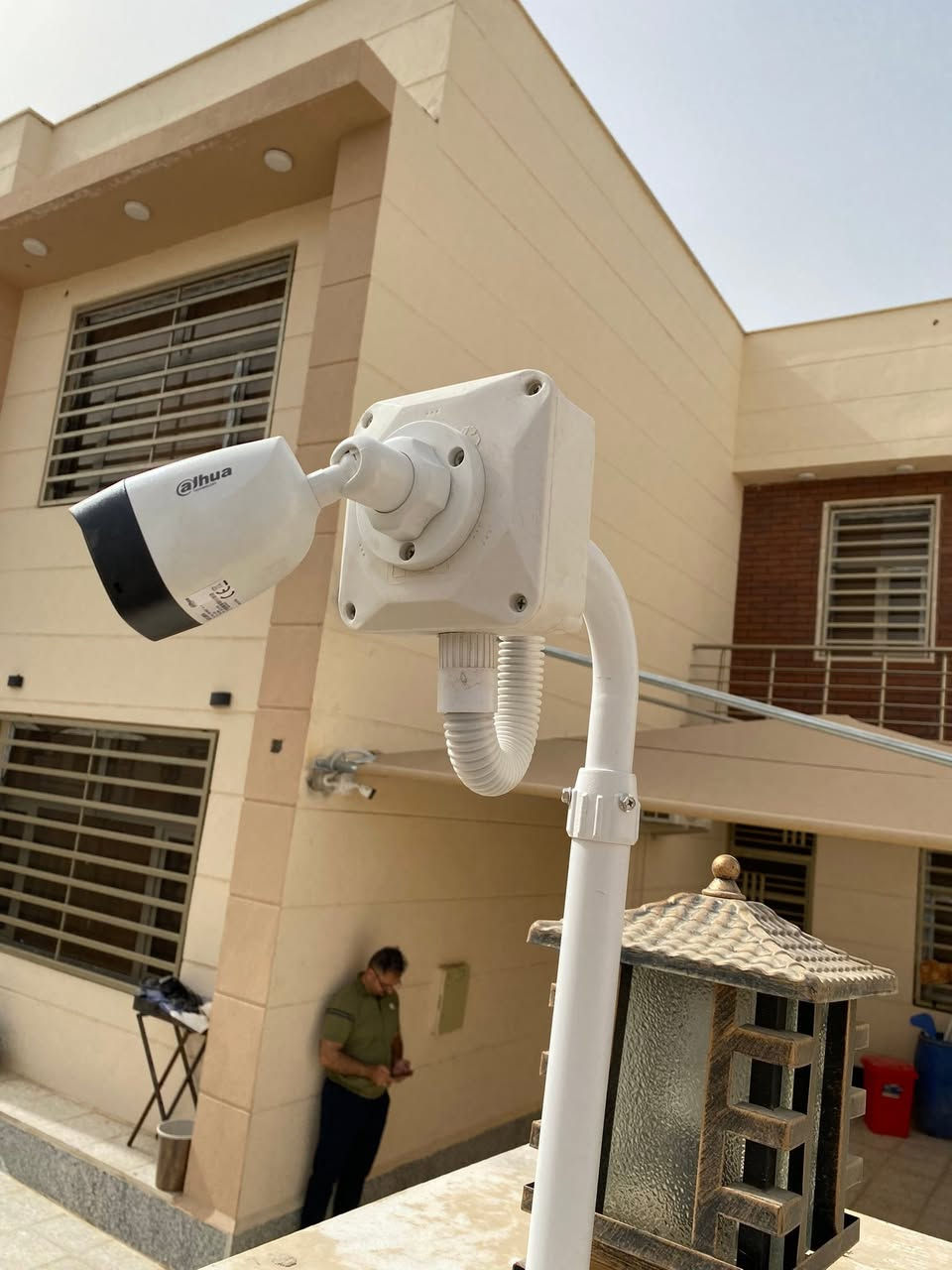 الترتيب مو إضافيات.. التريب هو الأساس
هذا العمل مخصص للعميل الفاهم اللي يعرف قيمة الشغل النظيف وما يرضى بغير الاتقان لما تكون أولوية صاحب البيت هي الجمالية والجودة يطلع العمل بهالمستوى: تأسيس هندسي عزل كامل للكيبلات وفينشينغ يريح العين قبل كل شيء.
الذوق العالي يبين بالتفاصيل
🚨اعمالنا في بغداد فقط 
للتواصل 
***********
***********
