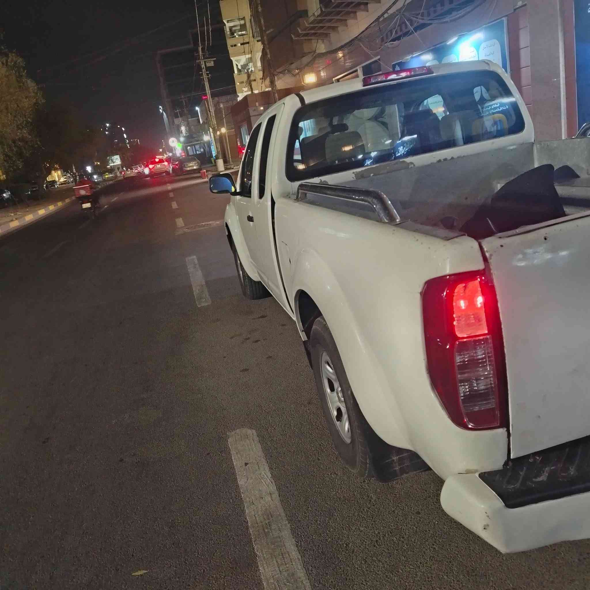نيسان نيفاره موديل ٢٠١٧ وارد أمريكي قماره وربع سياره بلديه عده باب الخلفي مكينه َفتوحه جديد تخم تاير صدر امامي خلفي كل الجديد تبريد تدفىه كهرباييات كله بلدي رقم ديالى سعر ٩٥ العنوان بغداد رقم هاتف *********** تصال فقط
