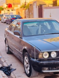 بي ام 525 • ١٩٩٠ • رقم بغداد