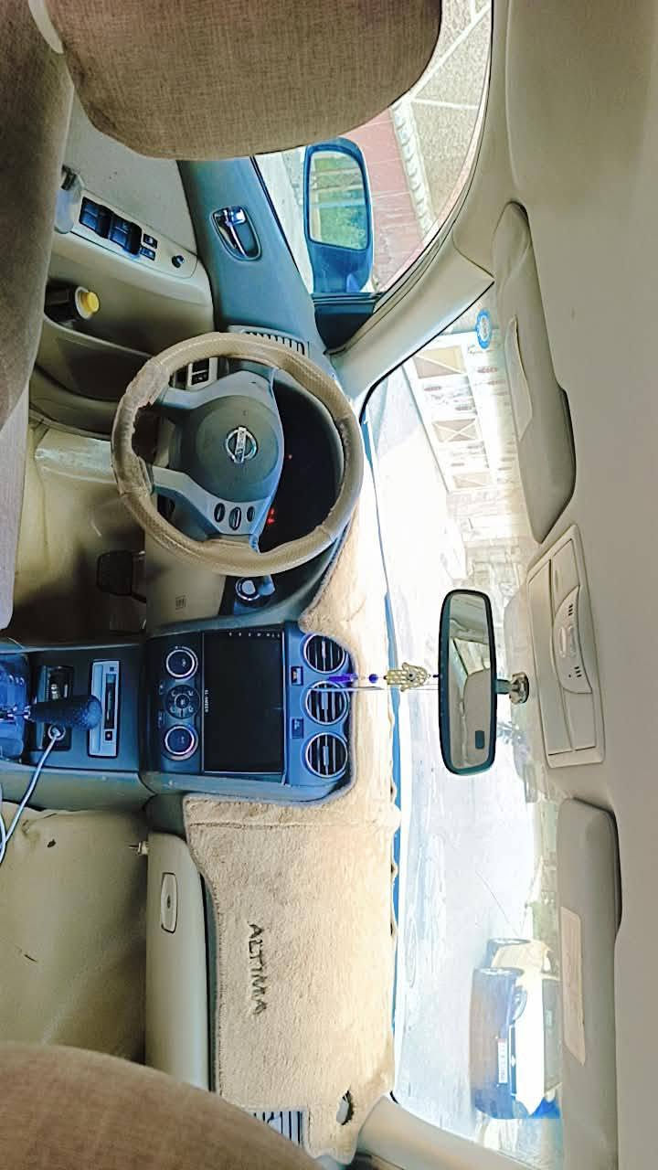 نيسان التيما موديل ٢٠١٠خليجي بيه صبغ قطعتين ونص بدون دواخل مكان السياره ديالى بعقوبه 
***********
