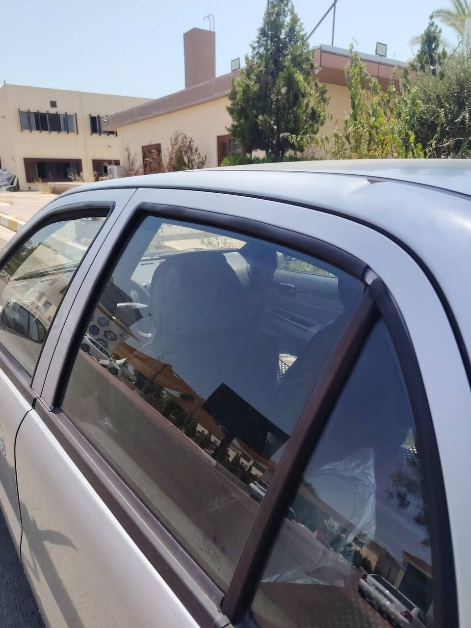 للبيع
السيارة تاخذها تفحصها اني مافحصتها بس الي اعرفو مابيها صبغ محرك كير تبريد شغال السعر ٤٧ وبيها مجال رقم جديد هزه جديده ماتصرف كلشي بس عقد مروري وتتحول
*********** للاستفسار
