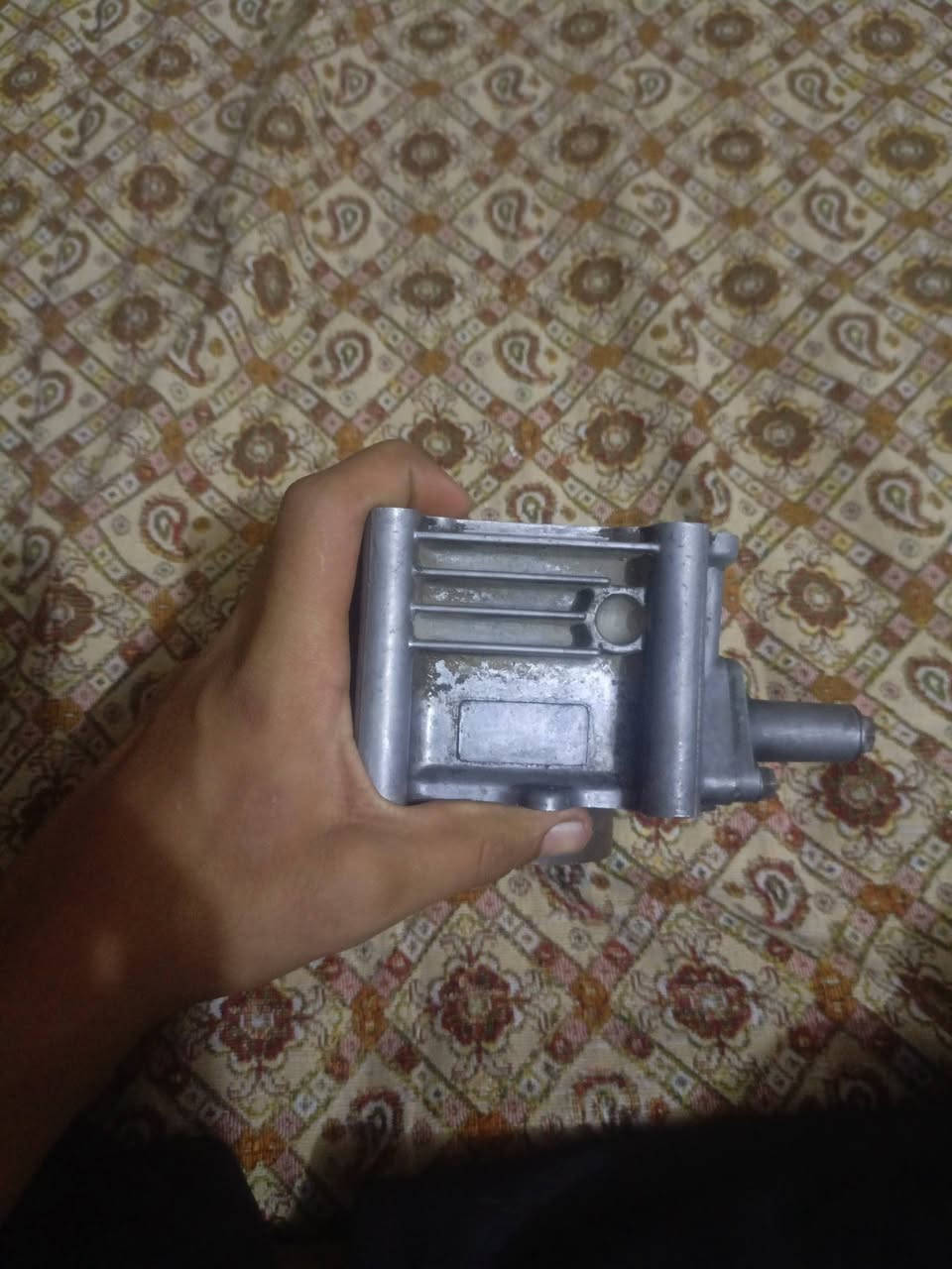 بوشة سكنس • ٥٨٫٥